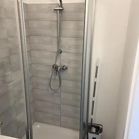 Apartment Modernes Studio Im Zentrum Wiener Neustadt