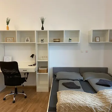 Modernes Studio Im Zentrum * Wiener Neustadt